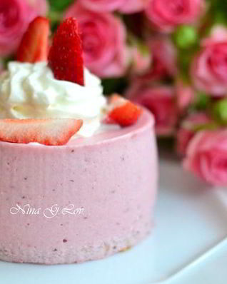 Пирожное-мусс Клубничное