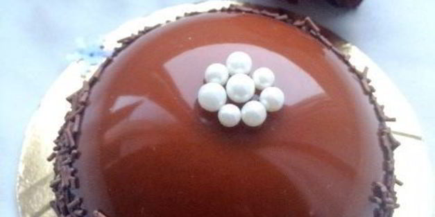 пирожное праздничное