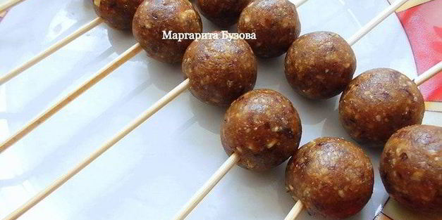 пирожные на палочке