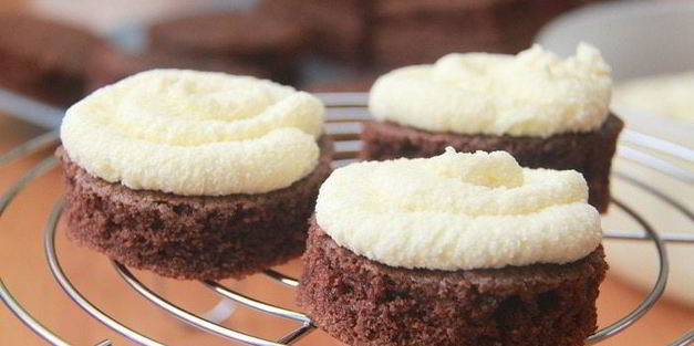 пирожные пища ри