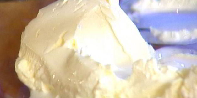 пирожные с клубникой, маскарпоне и мятой