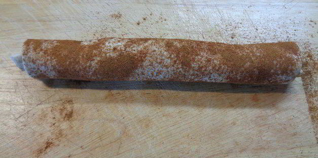 пирожные с кремовой ванильной начинкой и карамелью