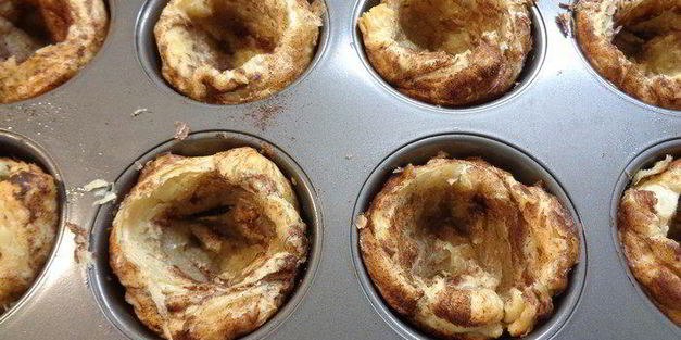 пирожные с кремовой ванильной начинкой и карамелью