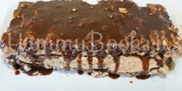пирожные шоколадное безе с орехами