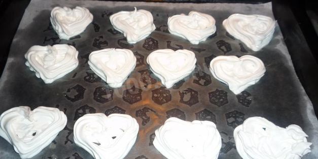 пирожные валентинки