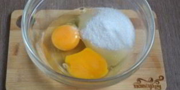 шоколадный брауни с вишней