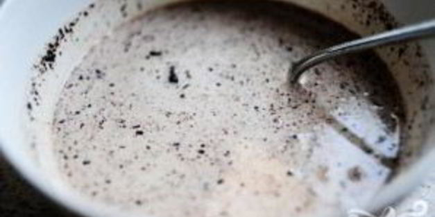 шоколадные пирожные в сливочной глазури