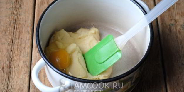 слоено-заварное пирожное ленинградское