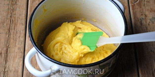 слоено-заварное пирожное ленинградское