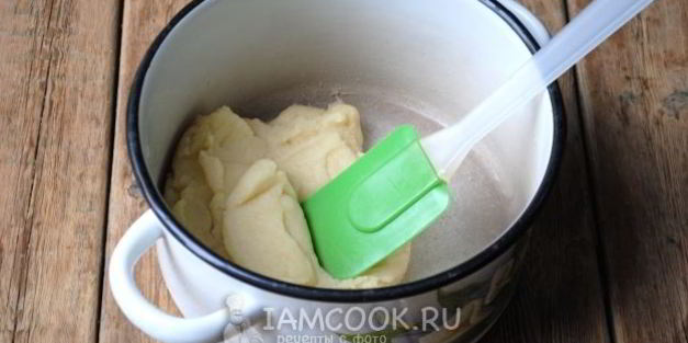 слоено-заварное пирожное ленинградское