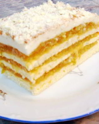 Яблочно-пудинговое пирожное пляцок