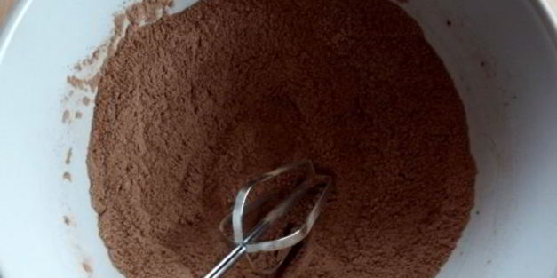 зефирное пирожное с малиновым конфи