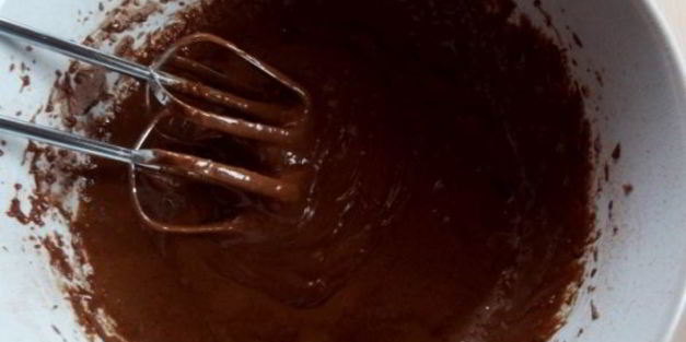 зефирное пирожное с малиновым конфи