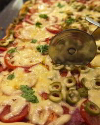 Пицца с ветчиной