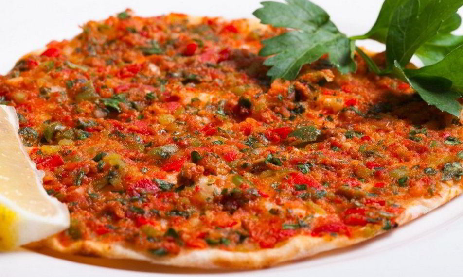 Рецепт лахмаджун с говяжьим фаршем и овощами