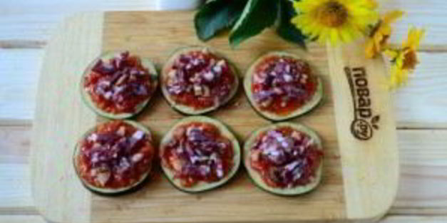 мини-пицца на баклажанах