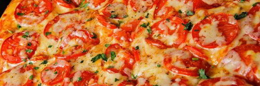 Пицца Маргарита с сыром по-домашнему