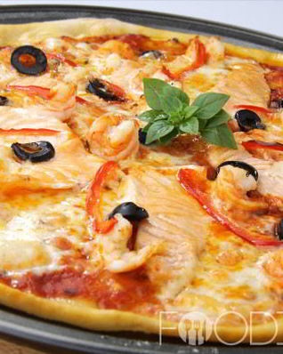 Пицца Морской волк с горбушей и креветками