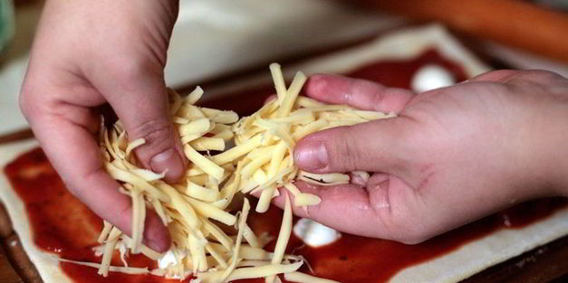 пицца-рулет