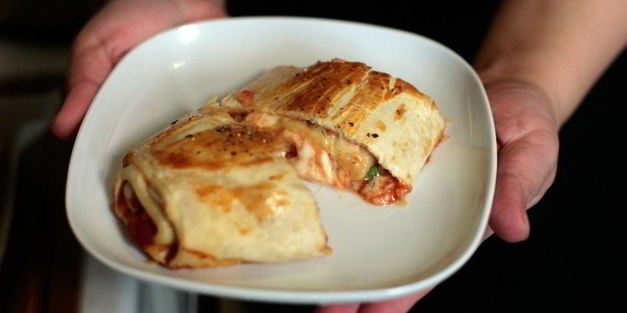 пицца-рулет