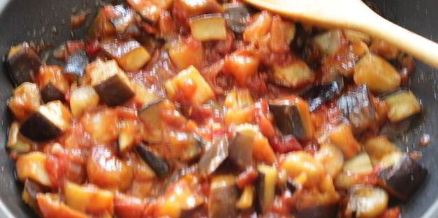 пицца с баклажанами и сыром джюгас