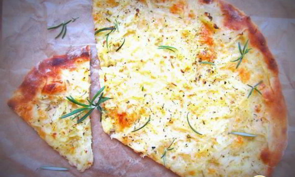 Рецепт пицца с картофелем и пряными травками
