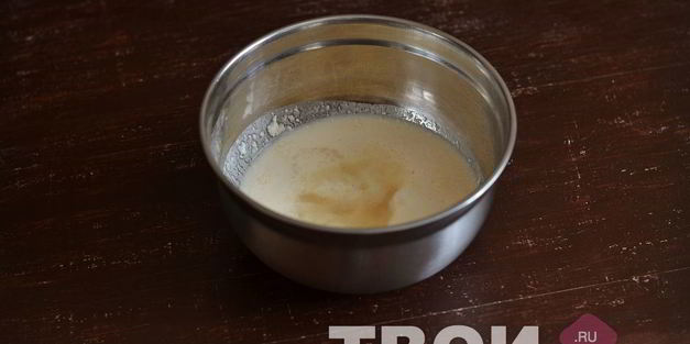 пицца с колбасой