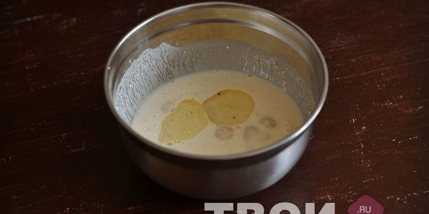 пицца с колбасой