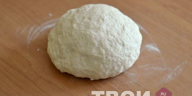 пицца с колбасой