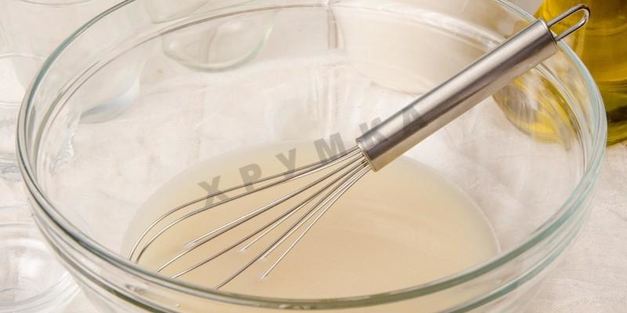 пицца с красной рыбой семгой на дрожжевом тесте