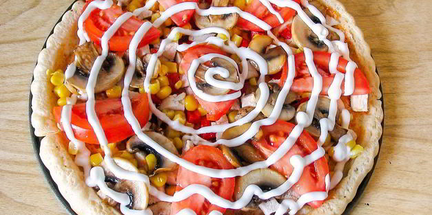 пицца с куриной грудкой и шампиньонами