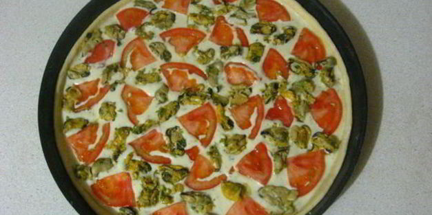 пицца с мидиями