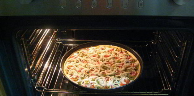 пицца с мидиями