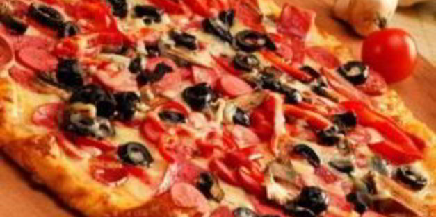 пицца с помидорами в мультиварке