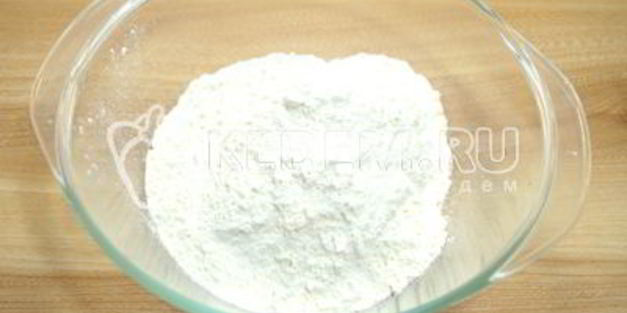 пицца с помидорами