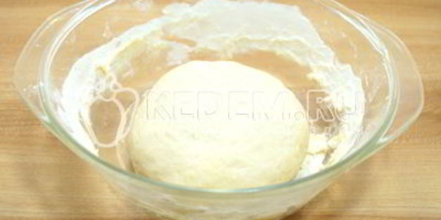 пицца с помидорами