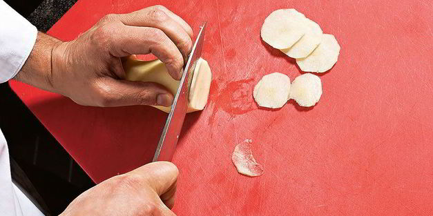 пицца с сыром и грушей