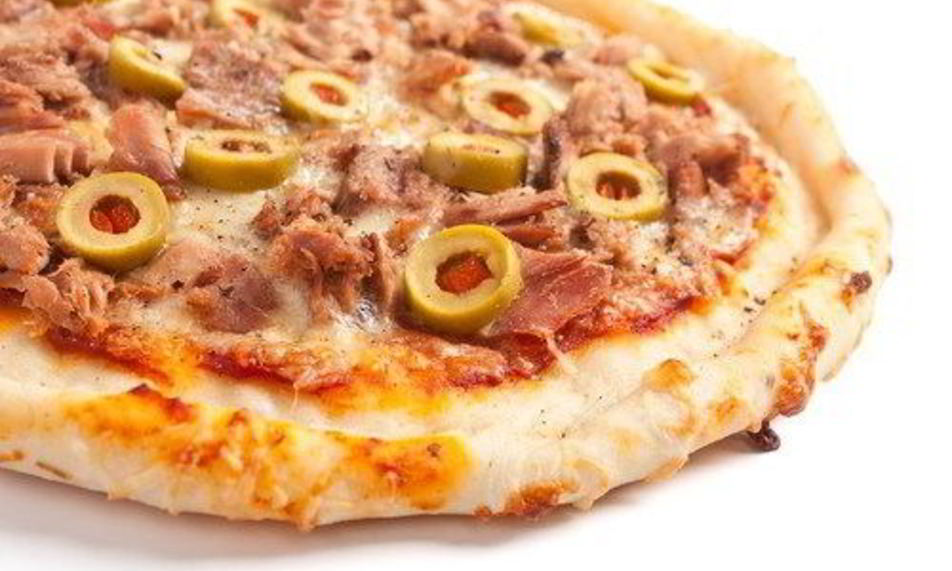 Рецепт пицца с тунцом и маслинами