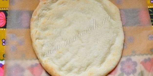 пицца со сливовым соусом