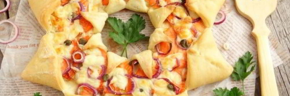 Пицца Солнце с форелью и картофелем