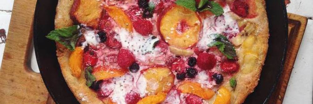 Сладкая пицца