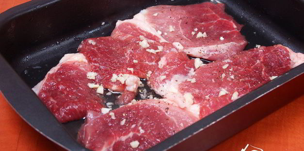 свинина с картофелем под сырной шубой