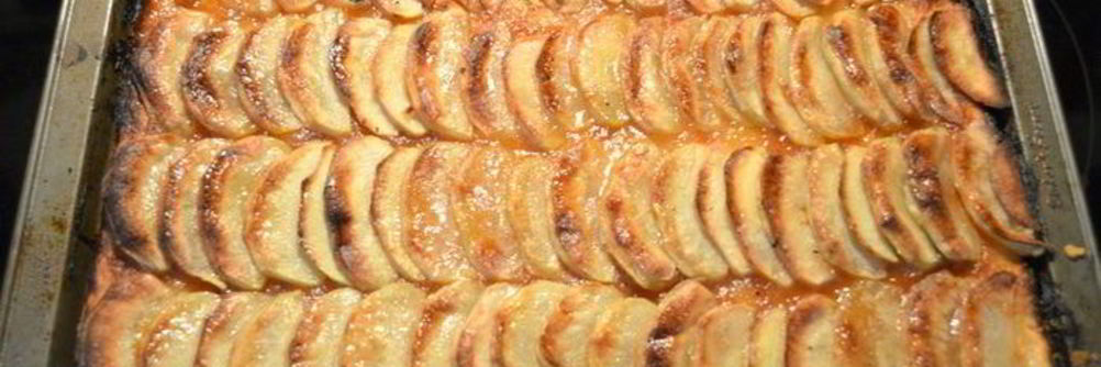 Яблочная пицца