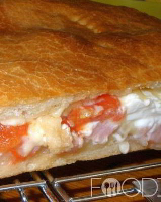 Закрытая пицца