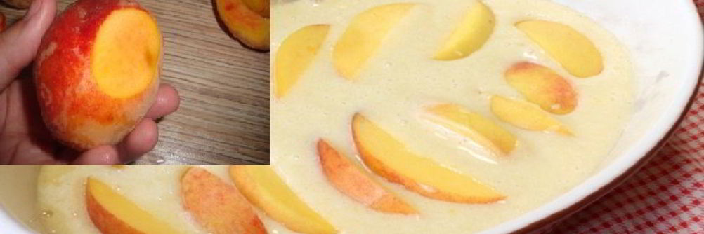 Шарлотка с персиками