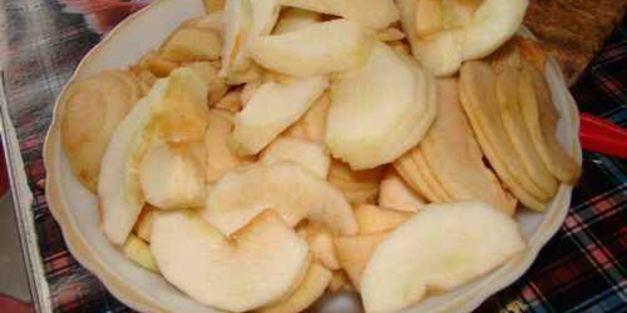 шарлотка яблочная