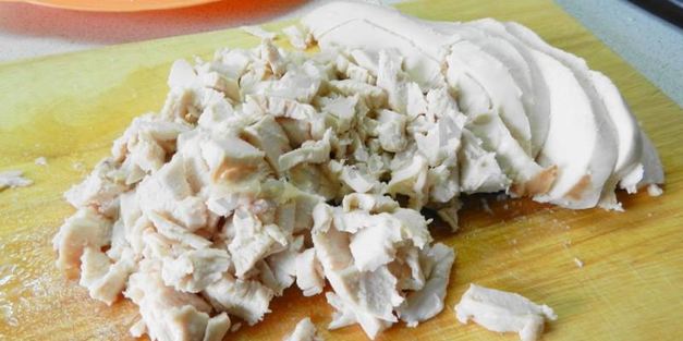 слоеные конвертики с курицей и грибами