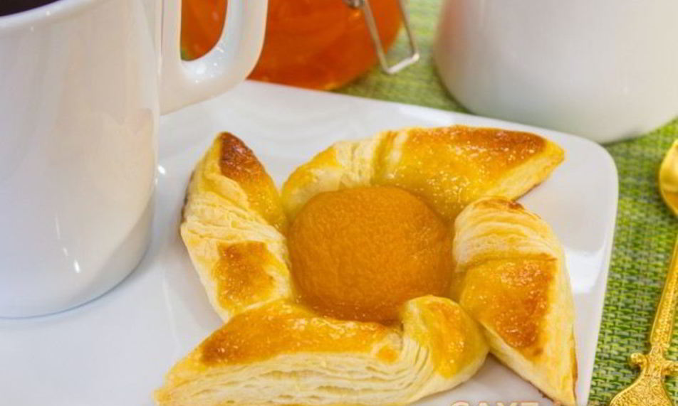 Рецепт слойки с абрикосами