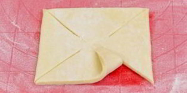 слойки с абрикосами