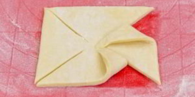 слойки с абрикосами